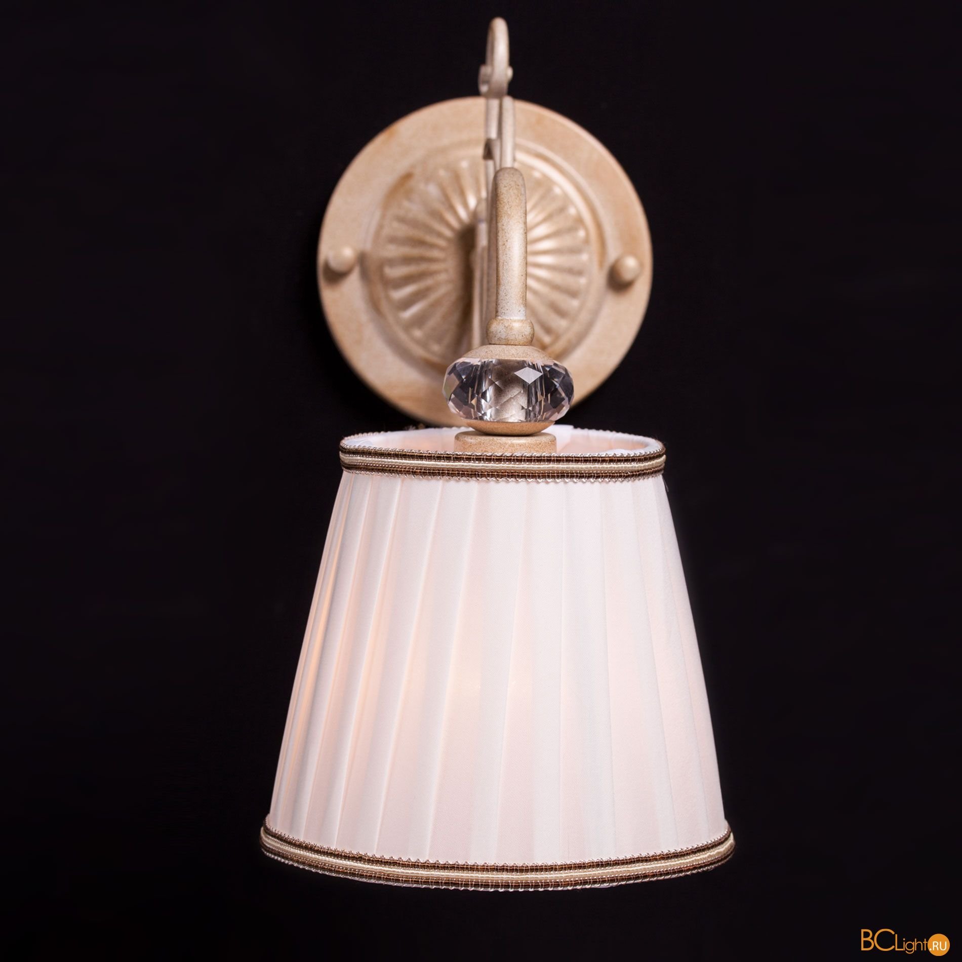 Полный обзор настенного бра Maytoni Vintage ARM420-01-G и ARM420-02-G