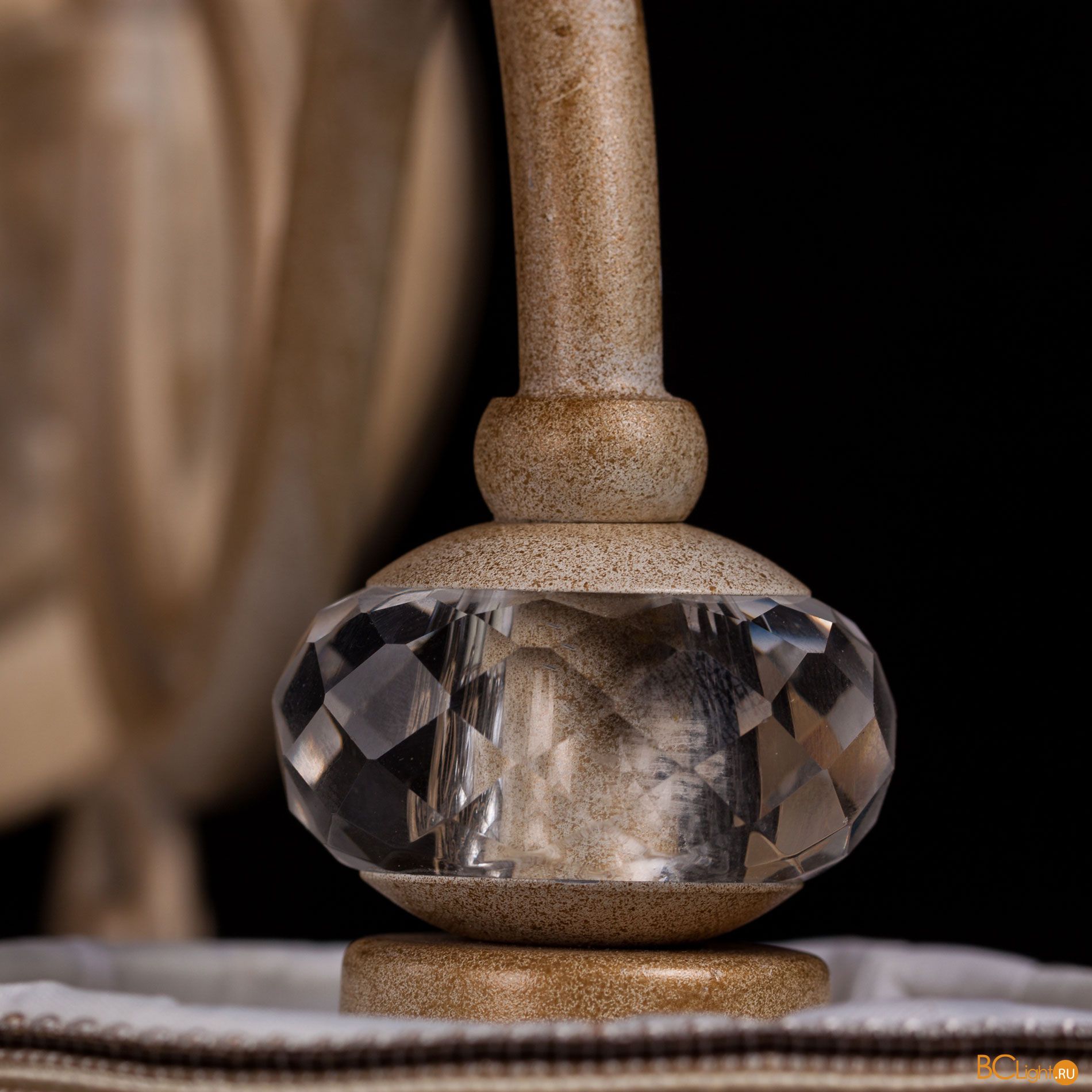 Полный обзор настенного бра Maytoni Vintage ARM420-01-G и ARM420-02-G