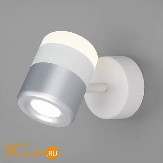 Настенный светильник Eurosvet Oskar 20165/1 LED белый / серебро