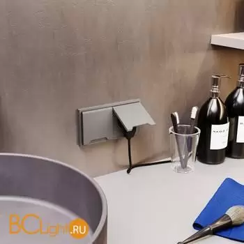 Розетка встраиваемая VOLTUM S70 с заземлением, защитными шторками и крышкой 16А, (кашемир) VLS040303 - Фото 5