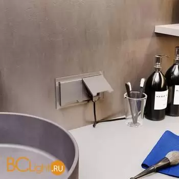 Розетка встраиваемая VOLTUM S70 с заземлением, защитными шторками и крышкой 16А, (шелк) VLS040304 - Фото 5