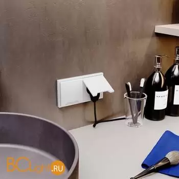 Розетка встраиваемая VOLTUM S70 с заземлением, защитными шторками и крышкой 16А, (белый глянцевый) VLS040301 - Фото 4