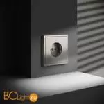 Розетка встраиваемая VOLTUM S70 с заземлением и защитными шторками, 16А, (шелк) VLS040204 - Фото 4