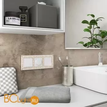 Рамка на 3 поста (белое золото) Werkel Antik W0031523 a050932 - Фото 0