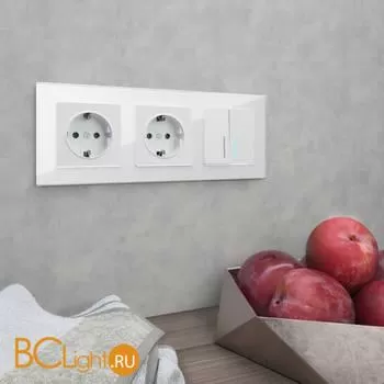 Рамка на 3 поста (белый,стекло) Werkel Favorit W0031101 - Фото 0