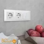 Рамка на 3 поста (белый,стекло) Werkel Favorit W0031101 - Фото 0