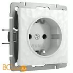 Розетка с заземлением и шторками (белый) Werkel W1271101 a052020