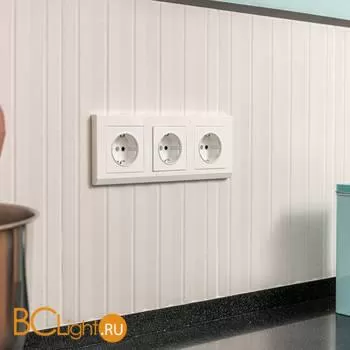 Розетка с заземлением (белая) Werkel W1171001 a051127 - Фото 16